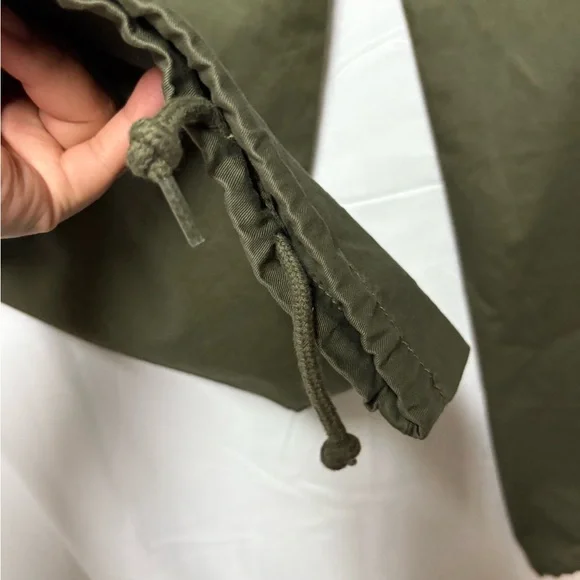 Levi's Women's Olive Cargo Pants - Picture 5 of 10